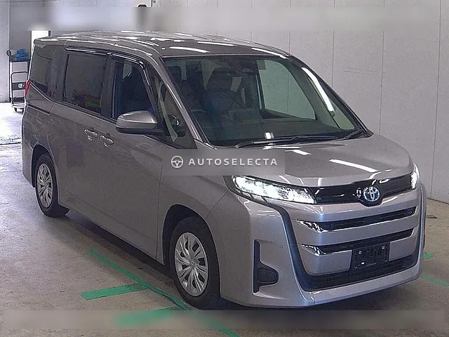 Toyota Noah 2023, auction grade 3.5