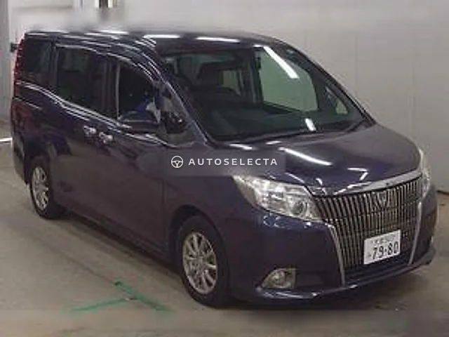 Toyota Esquire 2015, auction grade 3