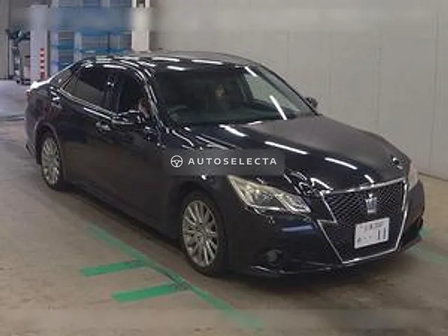Toyota Crown Hybrid 2013, auction grade 3.5