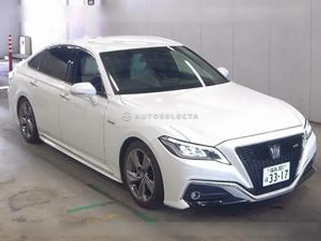 Toyota Crown Hybrid 2018, auction grade 4.5