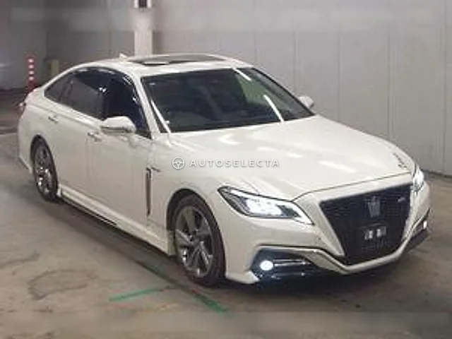 Toyota Crown Hybrid 2019, auction grade 4