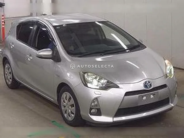Toyota Aqua 2013