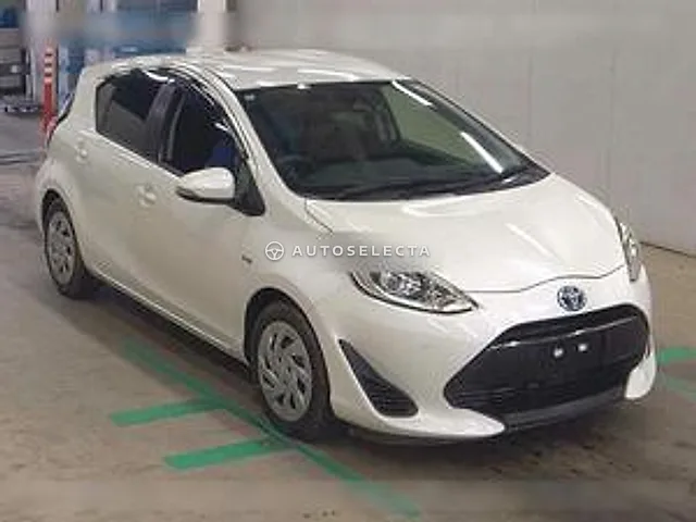 Toyota Aqua 2018, auction grade 3.5
