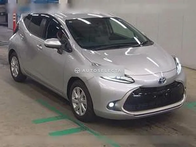Toyota Aqua 2025, auction grade R