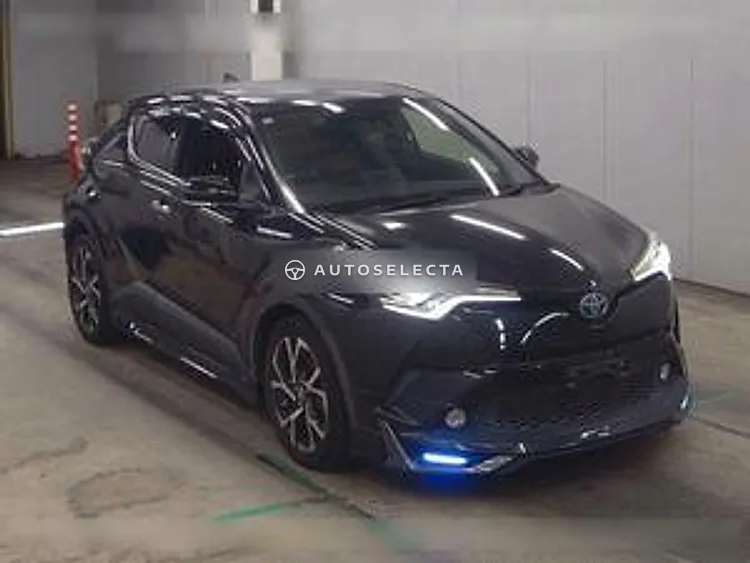 Toyota C-HR 2018, photo 1 of 1