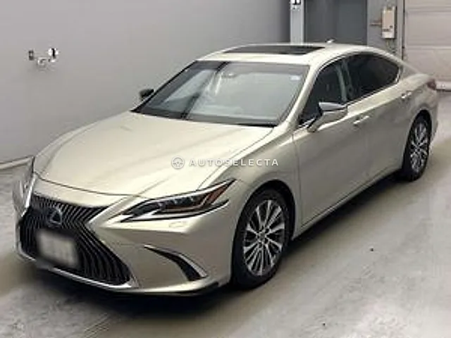 Lexus ES 2019, auction grade R