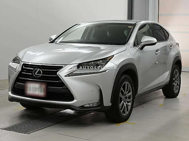Lexus NX 2014, auction grade 3.5