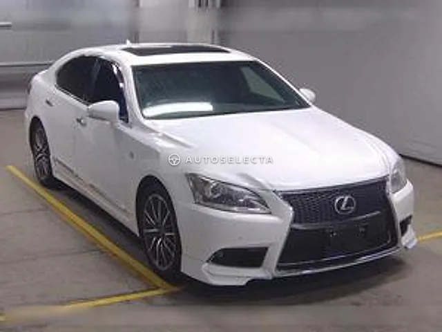 Lexus LS 2013, auction grade 3.5