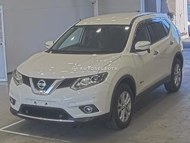 Nissan X-Trail 2016, auction grade 3.5