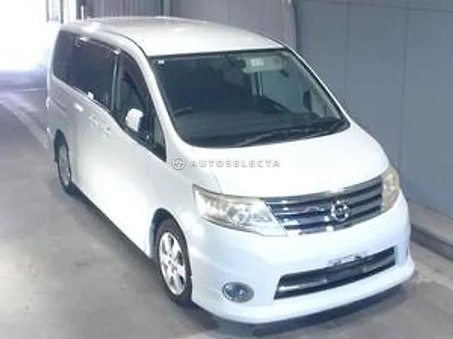Nissan Serena 2010