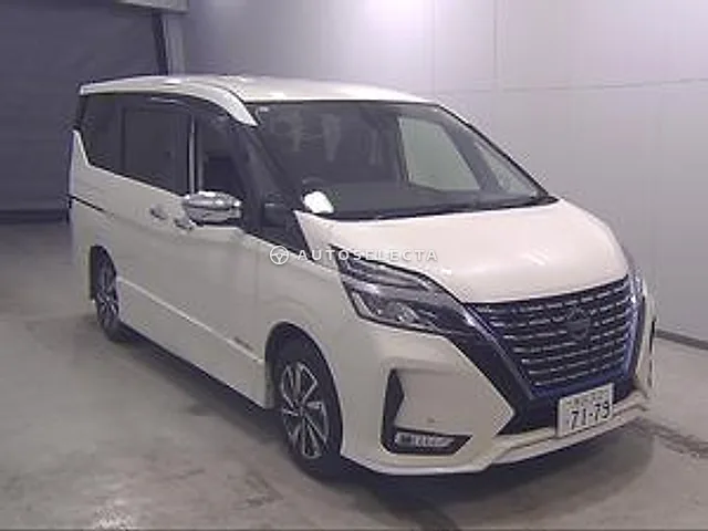 Nissan Serena 2022, auction grade 3.5