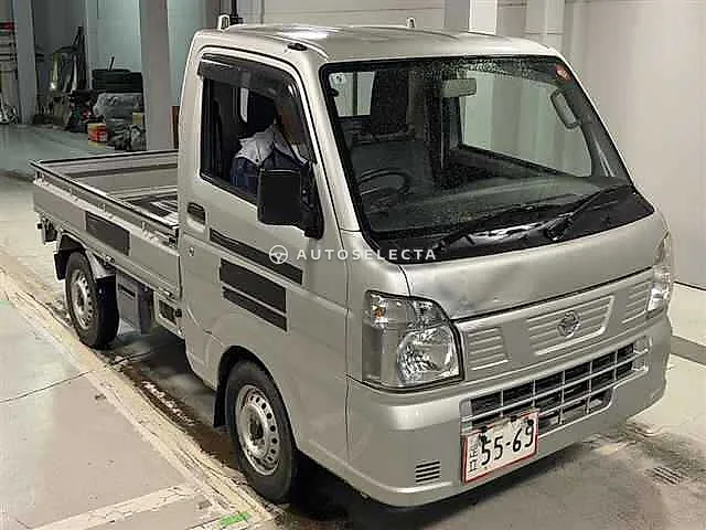 Nissan NT100 Clipper 2014, auction grade R