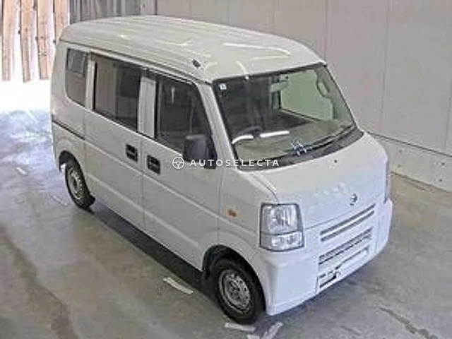 Nissan NV100 Clipper 2015, auction grade 3.5