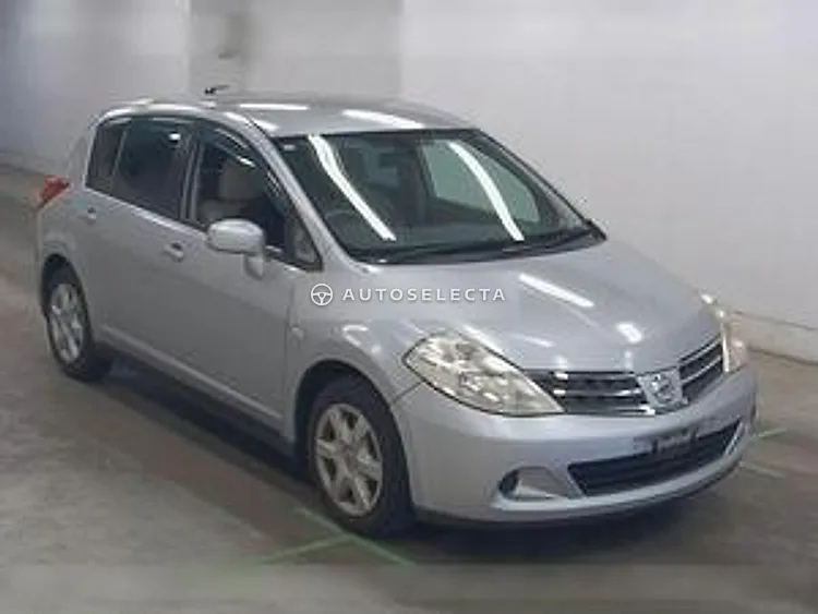 Nissan Tiida 2010, photo 1 of 1