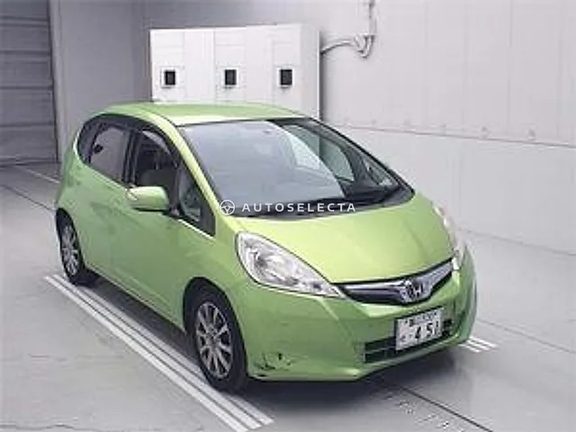 Honda Fit 2010, auction grade 3.5
