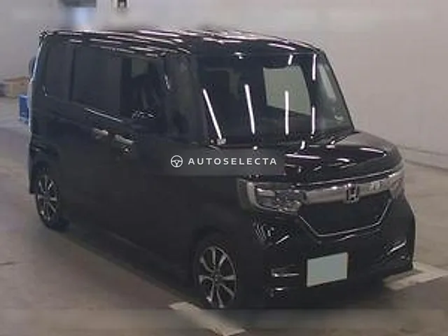 Honda N-BOX Custom 2017, auction grade R