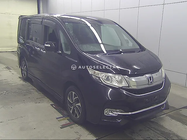 Honda Stepwgn Spada 2017, auction grade 4