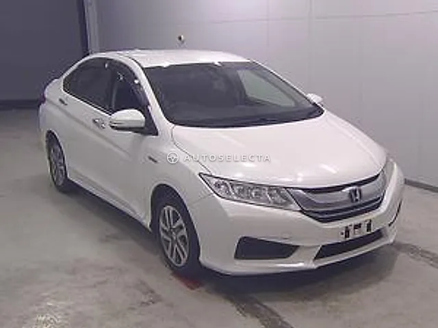 Honda Grace 2016, auction grade R