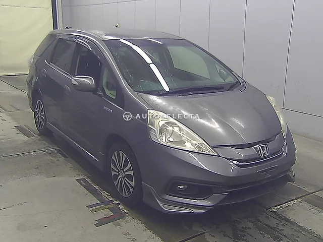Honda Fit Shuttle 2014, auction grade 3