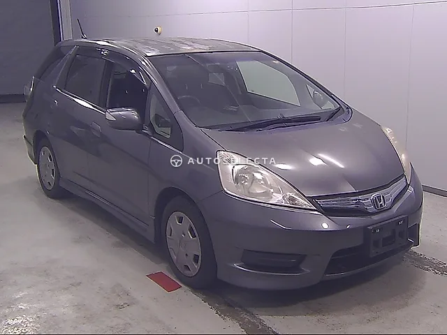 Honda Fit Shuttle 2012, auction grade 3