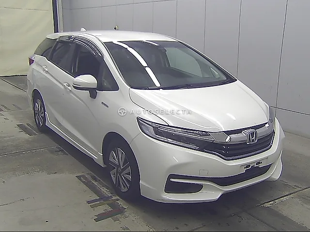 Honda Shuttle 2015, auction grade 3.5