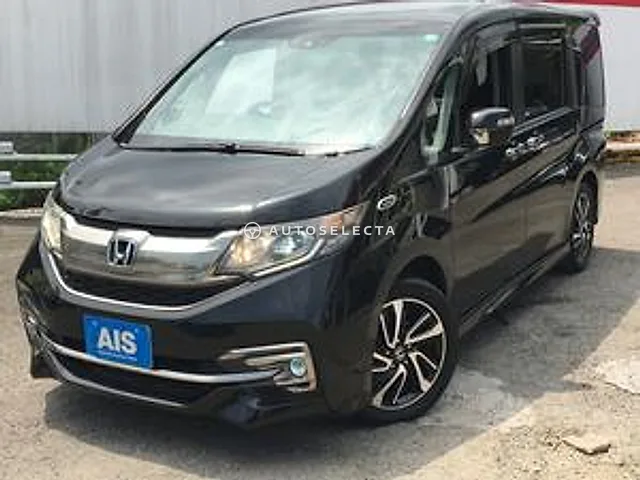 Honda Stepwgn Spada 2015, auction grade 4