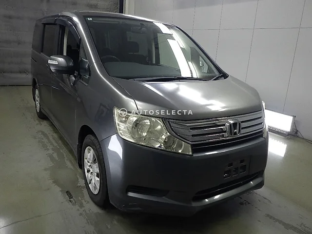 Honda Stepwgn 2012, auction grade 3.5