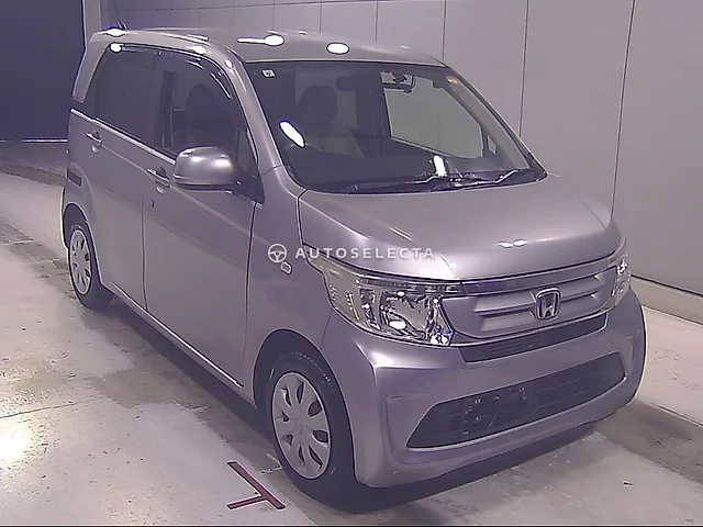 Honda N-WGN 2017, auction grade 3.5