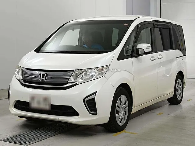 Honda Stepwgn 2015, auction grade 3.5