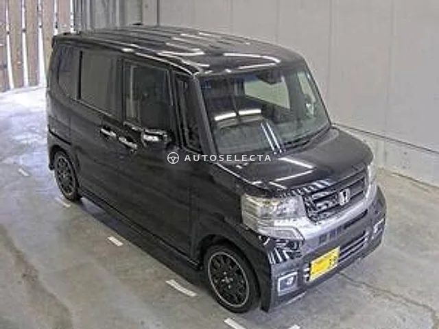 Honda N-BOX 2017, auction grade 3.5