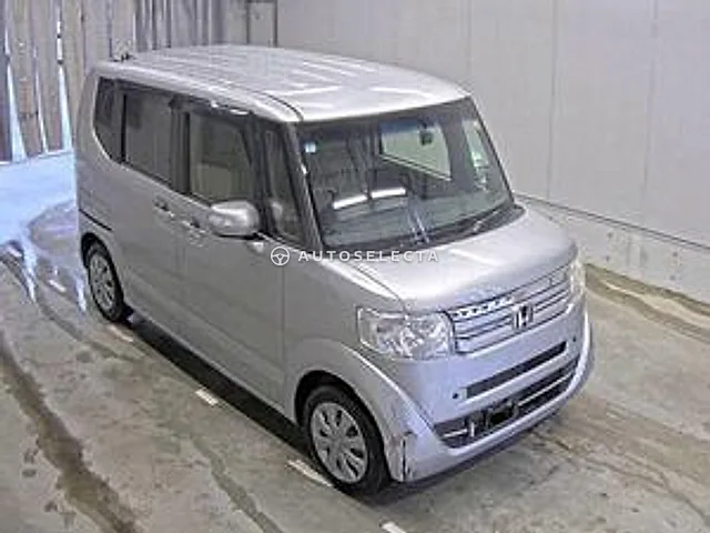 Honda N-BOX 2015, auction grade R
