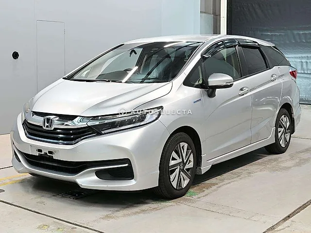 Honda Shuttle 2015, auction grade 3.5