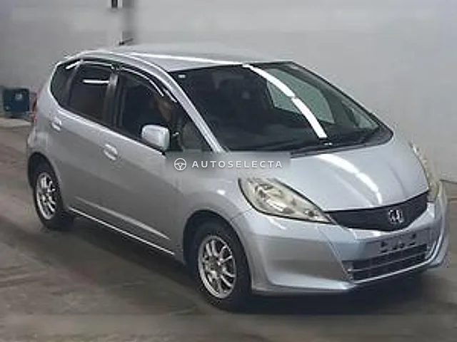 Honda Fit 2011, auction grade 3.5