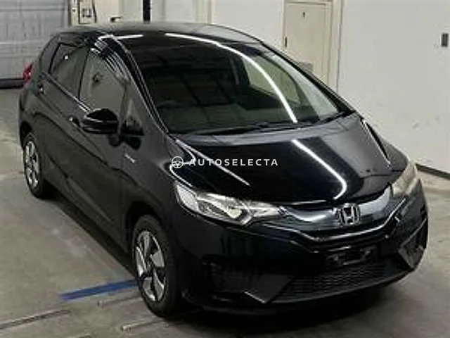 Honda Fit 2015, auction grade R