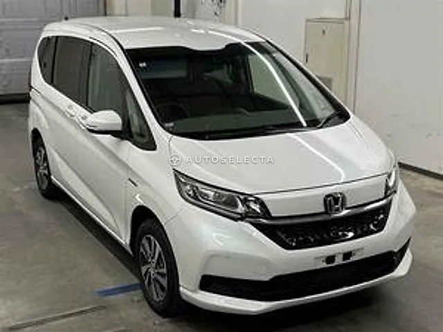 Honda Freed+ 2022, auction grade 3.5