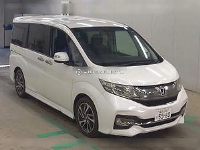 Honda Stepwgn Spada 2017, auction grade 4.5