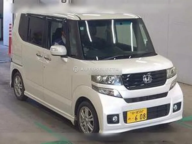 Honda N-BOX Custom 2012, auction grade 4