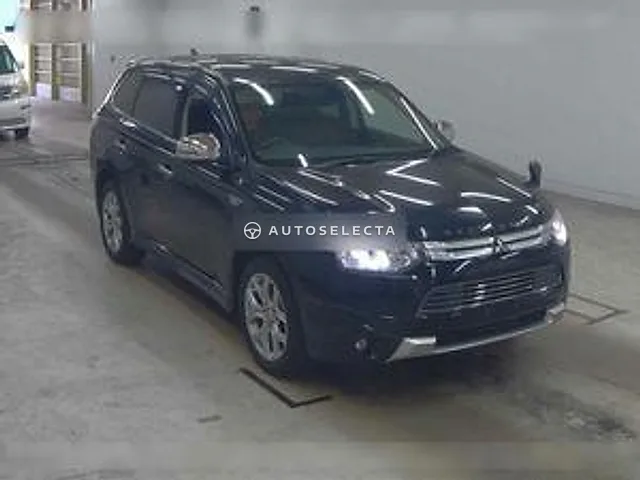Mitsubishi Outlander PHEV 2015, auction grade 4