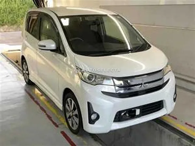 Mitsubishi eK Custom 2013, auction grade 3