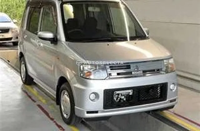 Mitsubishi Toppo 2009, auction grade 3.5