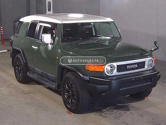 Toyota FJ Cruiser 2014, auction grade 3.5