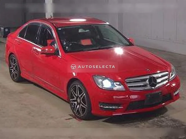 Mercedes-Benz C-Class 2013, auction grade 3