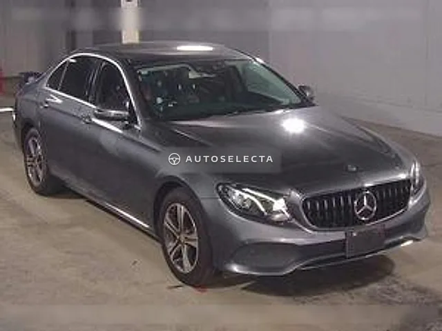 Mercedes-Benz E-Class 2017, auction grade 4.5