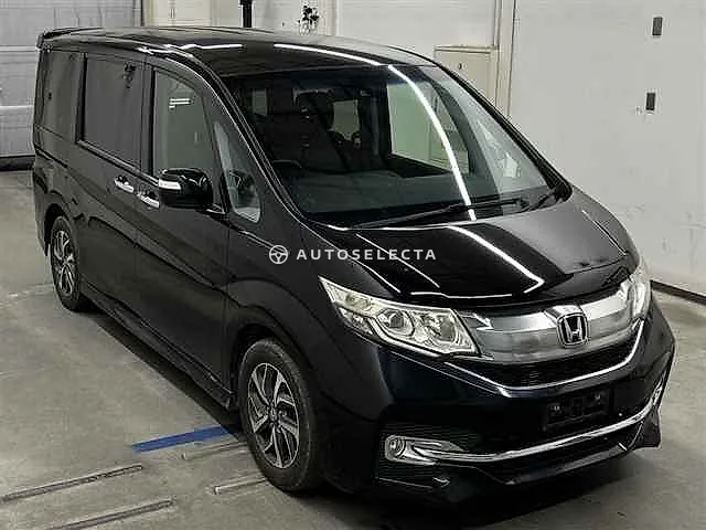 Honda Stepwgn Spada 2015, auction grade 4