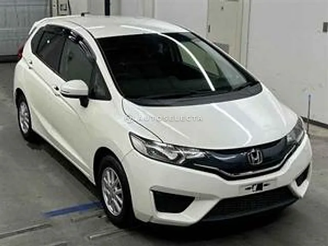 Honda Fit 2015, auction grade 3.5