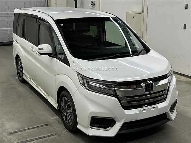 Honda Stepwgn Spada 2018, auction grade R