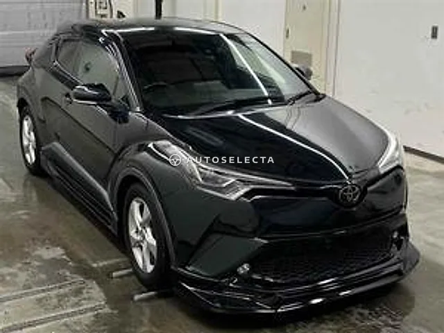 Toyota C-HR 2019, auction grade R