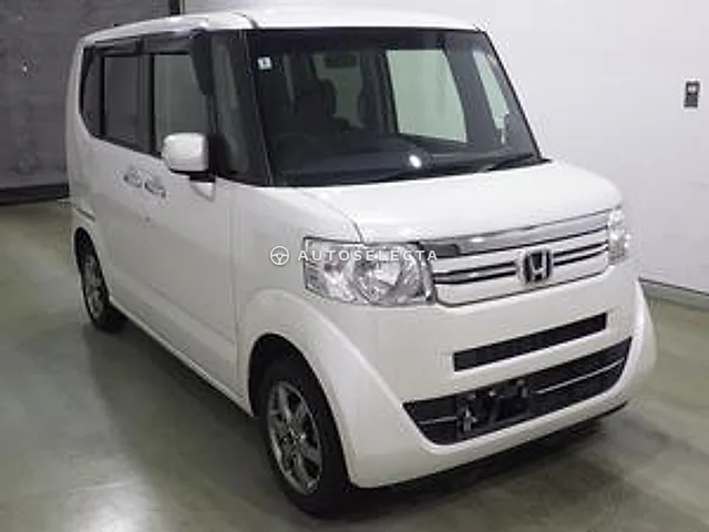 Honda N-BOX 2016, auction grade 3.5
