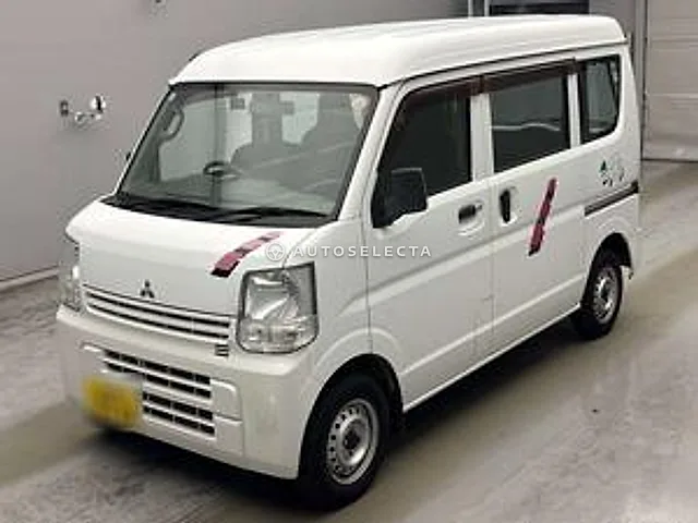 Mitsubishi Minicab 2017, auction grade 3.5