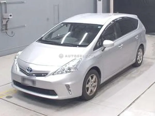 Toyota Prius Alpha 2013, auction grade 3.5